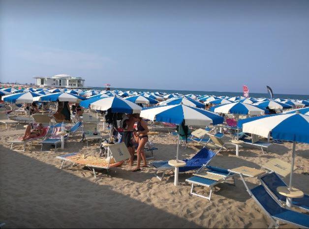 Appartamenti Rotonda Σενιγκάλια Εξωτερικό φωτογραφία